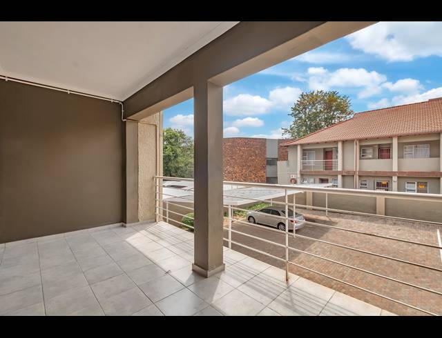 2 BEDROOM APARTMENT FOR SALE IN FERNDALE